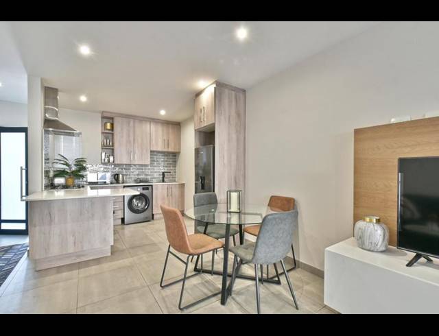 3 BEDROOM APARTMENT FOR SALE IN FOURWAYS